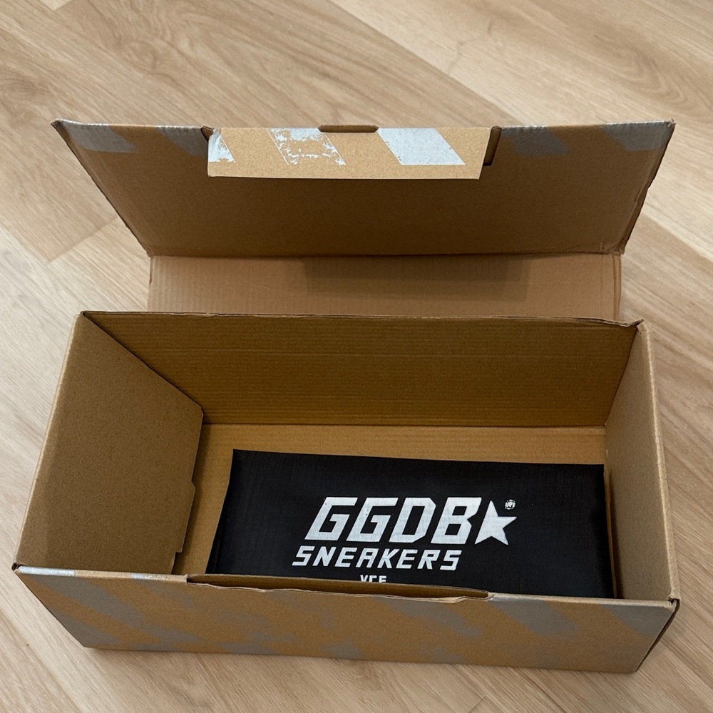 Golden Goose Purestar Sneakers - Picture 10 of 13